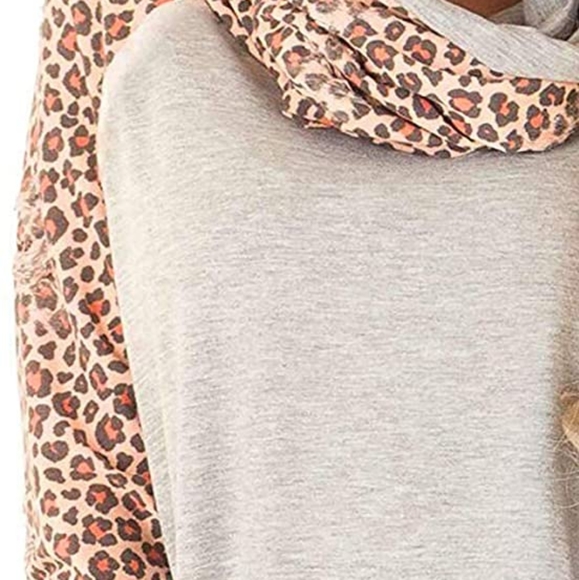 Leopard print cowl,neck sweatshirt - Picture 3 of 10